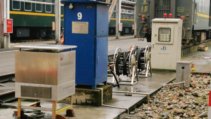 �����ԇ�o��(d��o)������Ӣ