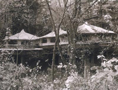 ������ĥ����