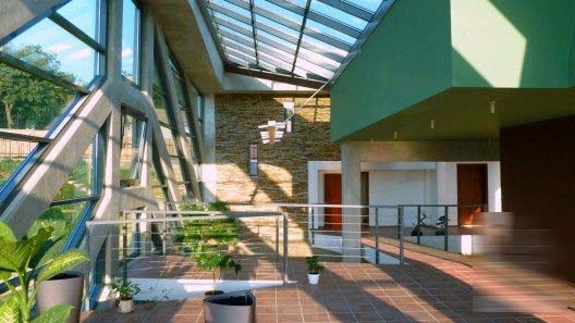 ����������լ