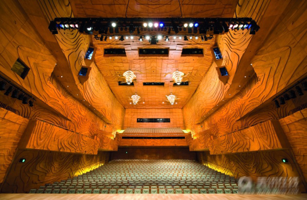 ���A����m��