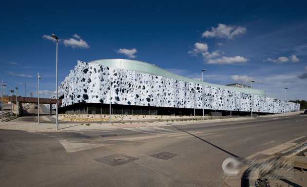 �������