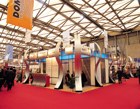 ��������չ�d