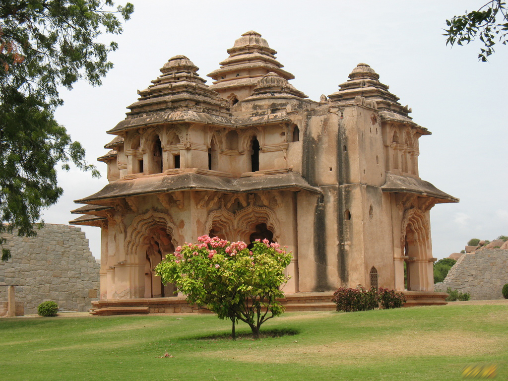 �^��������4��