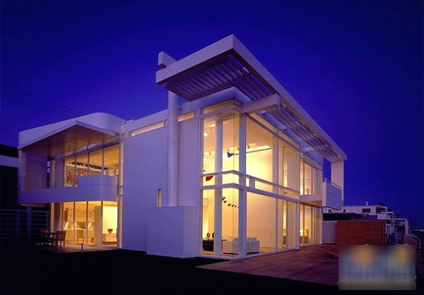 ���������İ�ɫ�����e����1��