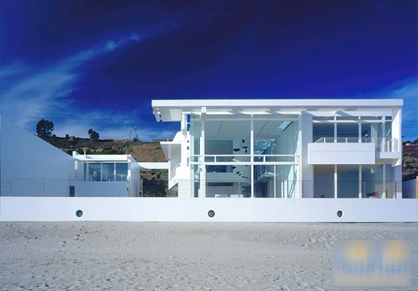 ���������İ�ɫ�����e����1��