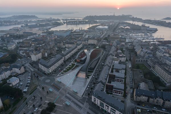 ����ʥ�R�� ���������?sh��)��Ļ��C���w