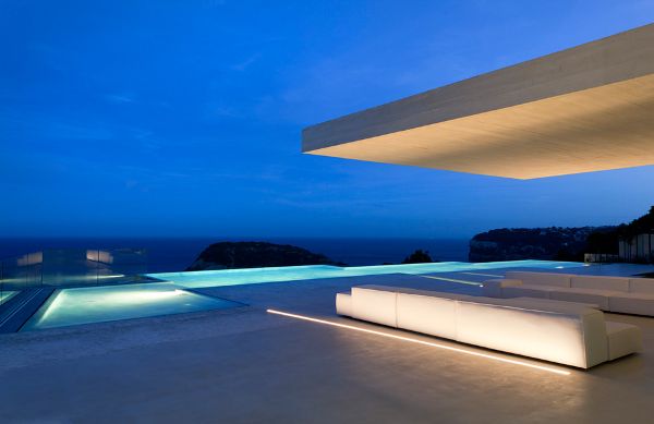 ������������һ�M�������w����(g��u)�ɵ�סլ