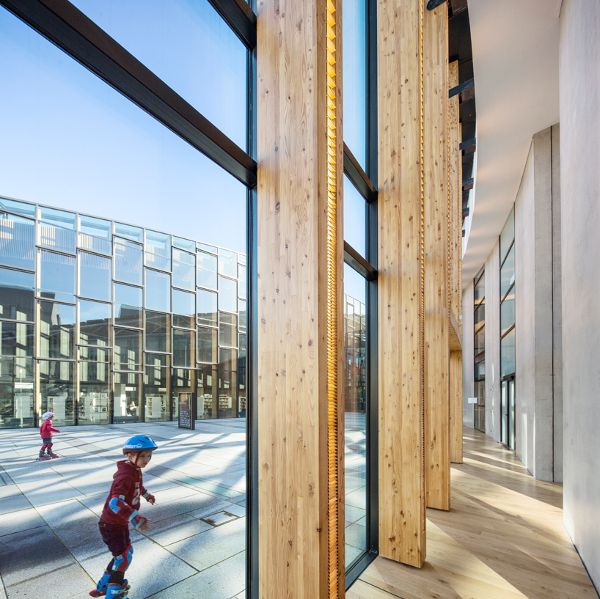 ����ʥ�R�� ���������?sh��)��Ļ��C���w