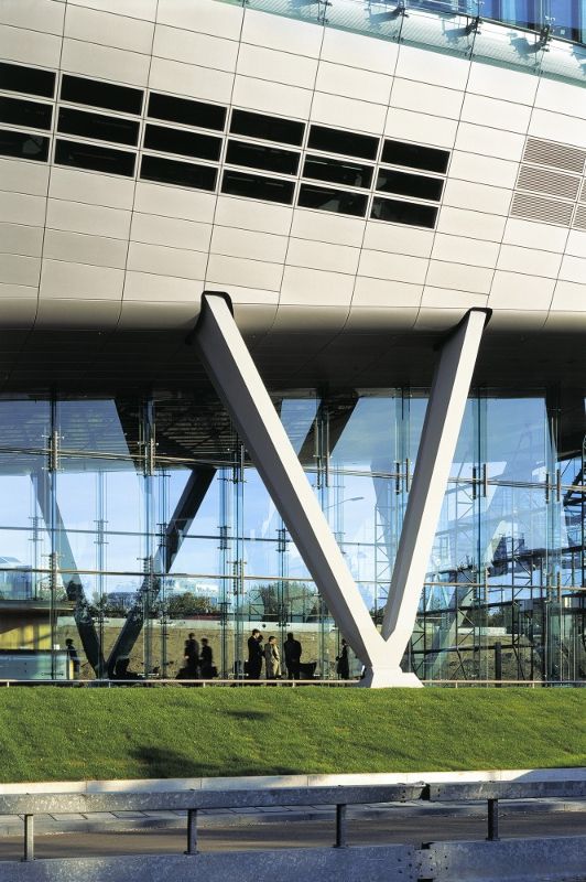 Ų����ķ˹�ص�����ING�������