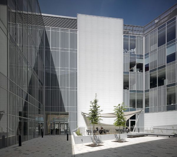 Ӣ�����R���֡����h���k����