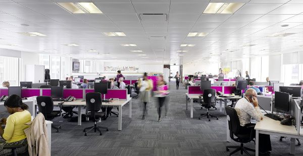 Ӣ�����R���֡����h���k����