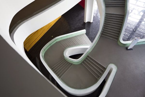 �Ї����ڱ���ˇ�g����