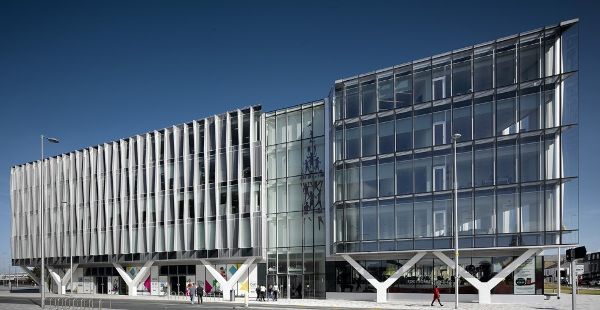 Ӣ�����R���֡����h���k����