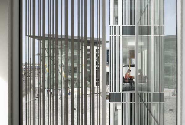 Ӣ�����R���֡����h���k����