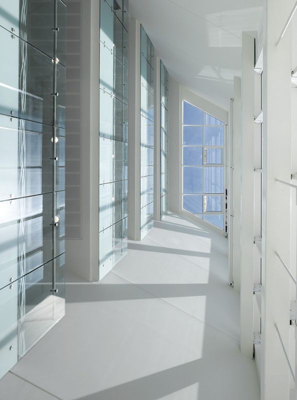 Ӣ�����R���֡����h���k����