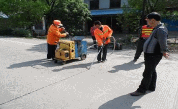 二級(jí)建造師考試知識(shí)點(diǎn)：水泥混凝土路面橫縫設(shè)置與施工